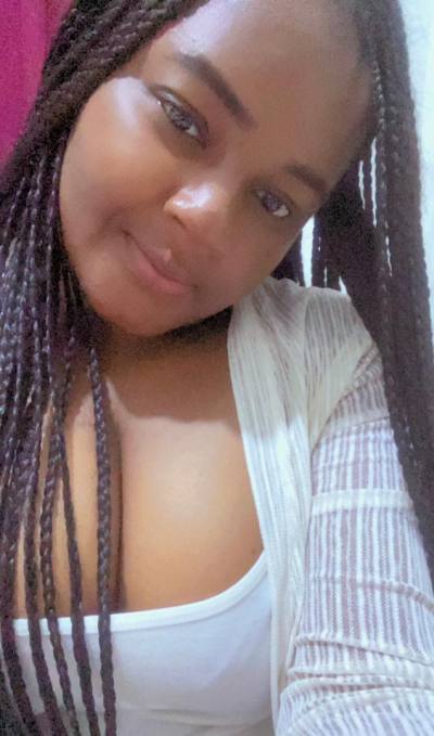 Gladys 28 ans Douala  Cameroun