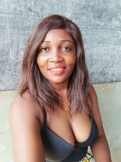 Eyidi 40 ans Douala Cameroun