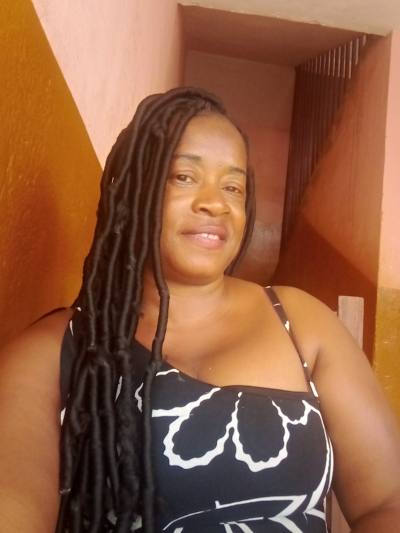 Edwige 44 ans Yaoundé Cameroun