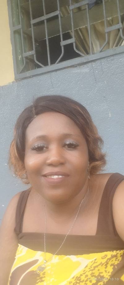 Marie paule 44 ans Hydro Cameroun