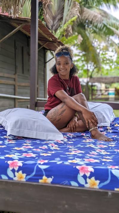 Vania 24 Jahre Toamasina Madagascar