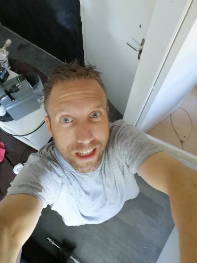 Loic 47 ans Corbeil Essonnes  France