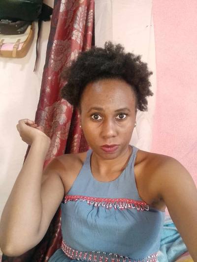 Rasoa 32 ans Sambava Madagascar