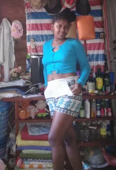 Stephanila 28 ans  Madagascar