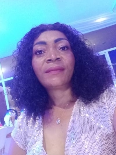 Odile 41 ans Yaoundé  Cameroun