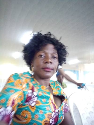 Josica 44 ans Yaoundé  Cameroun