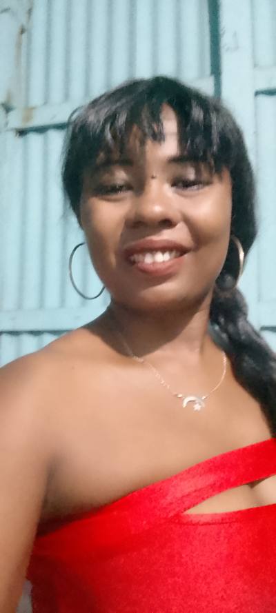 Andrea 37 ans Antsiranana Madagascar