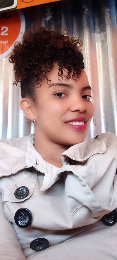 Angelta 35 ans Sambava  Madagascar