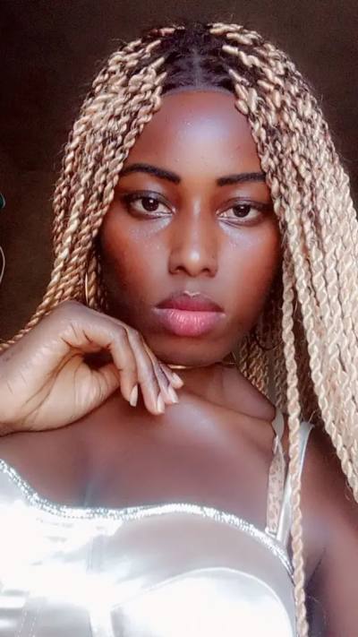 Fatou 27 years Ziguinchor  Senegal