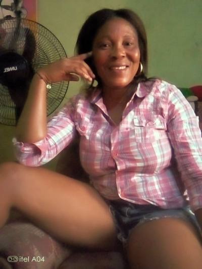 Bernadette 39 ans Yaoundé 3 Cameroun