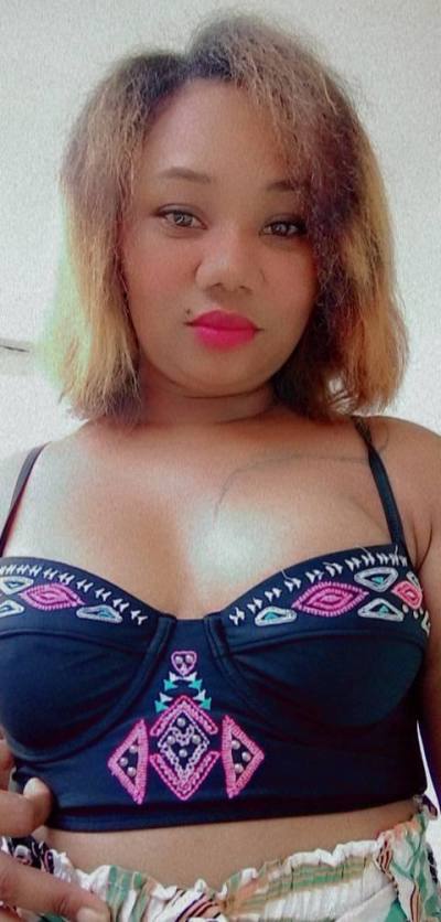 Vanessa 26 ans Toamasina Madagascar