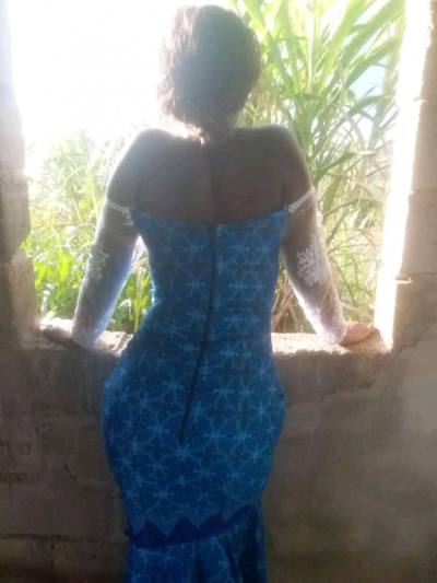 Nelly 31 ans Libreville Gabon