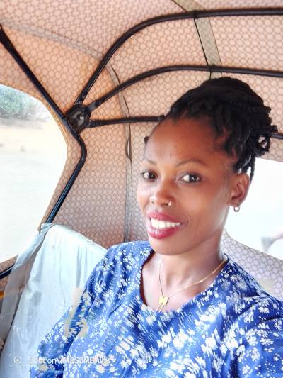 Asmine 32 ans Célibataire  Madagascar