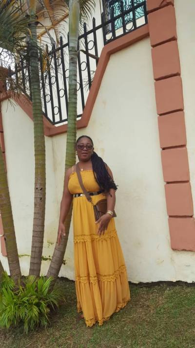 Yvonne 41 ans Yaoundé  Cameroun