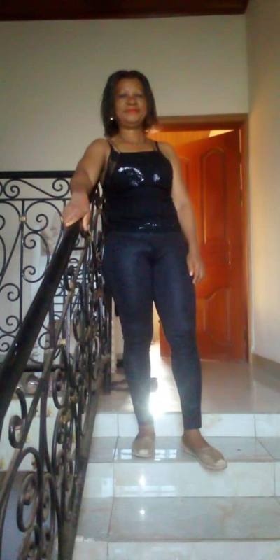 Ernestine 54 ans Yaoundé5 Cameroun