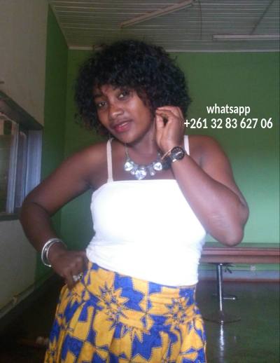 Angela 33 ans Diego-suarez Madagascar