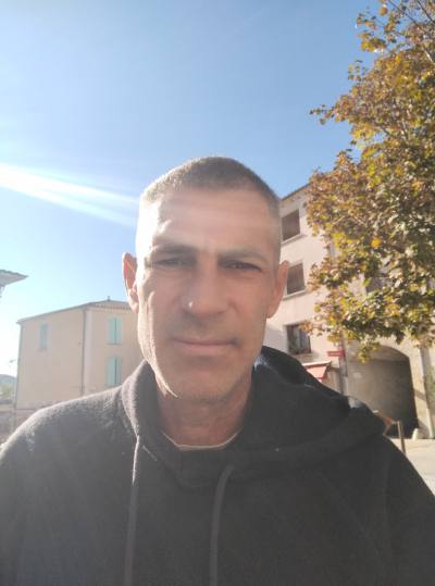 Dimitri 46 ans Senechas  France