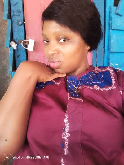 Simone 31 ans Kribi  Cameroun