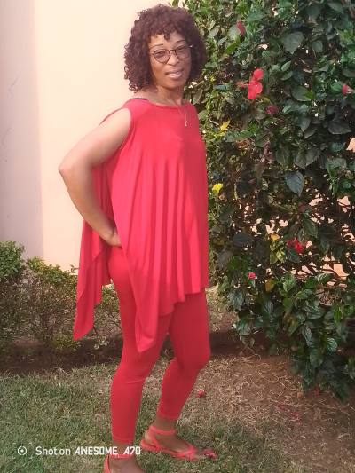 Rosine 45 ans Yaoundé  Cameroun