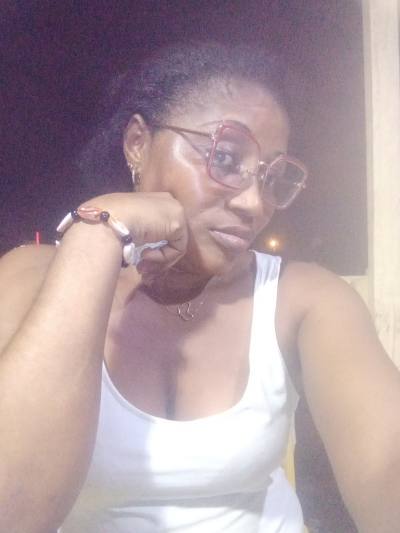 Nadia 46 ans Douala Cameroun