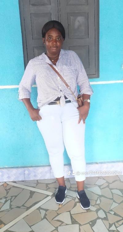 Sandra 28 ans Dokui  Côte d'Ivoire