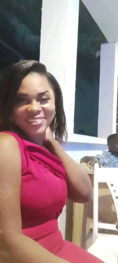 Seraphine 32 Jahre Yaoundé  Cameroun