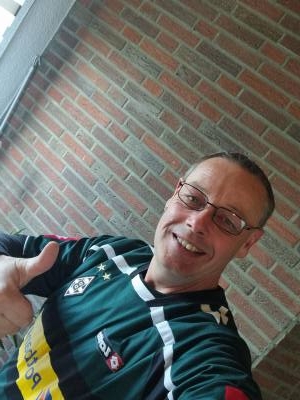 Gisbert 54 ans Linnich Allemagne