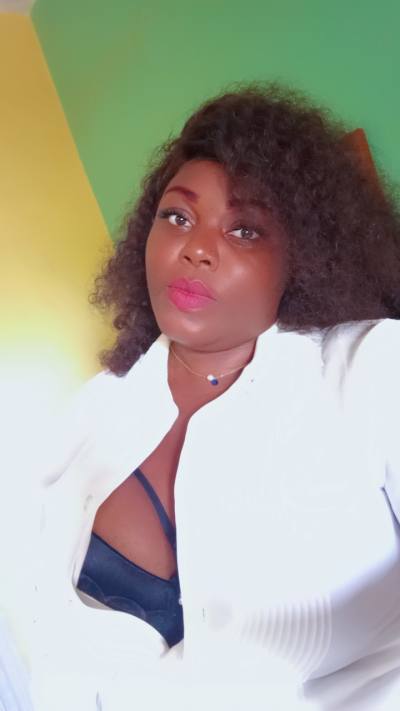 Vanessa 26 ans Yaoundé  Cameroun