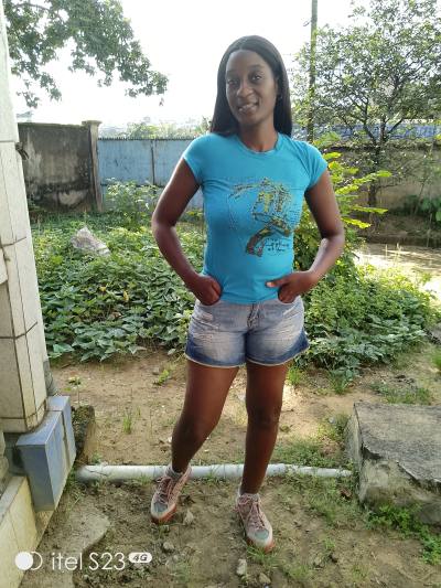 Ulla 37 ans Douala  Cameroun