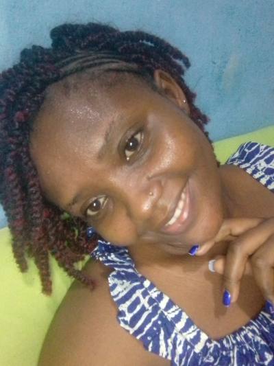 Stephany 29 ans Douala Cameroun