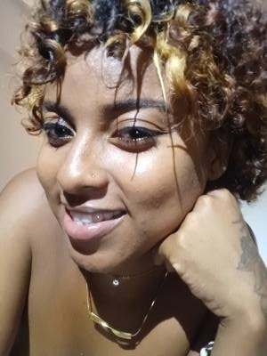 Sanella 21 ans  Madagascar