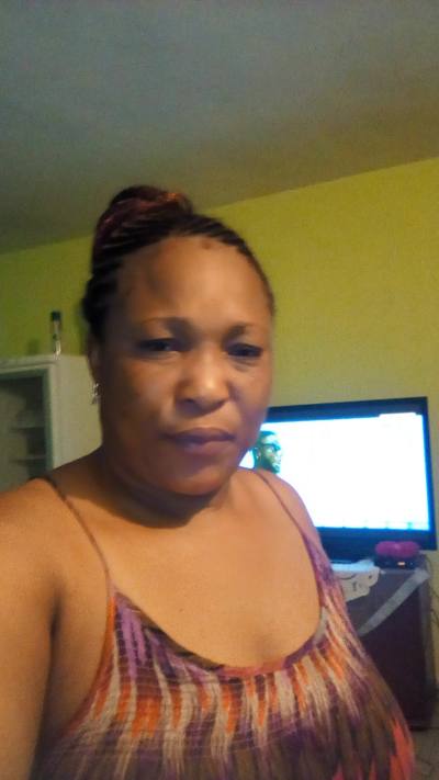 Marie 52 ans Douala  Cameroun