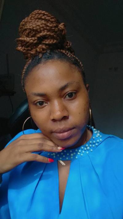 Rachelle 26 ans Yaoundé Cameroun