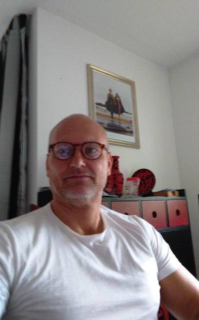 Alex 54 ans Stuttgart  Allemagne