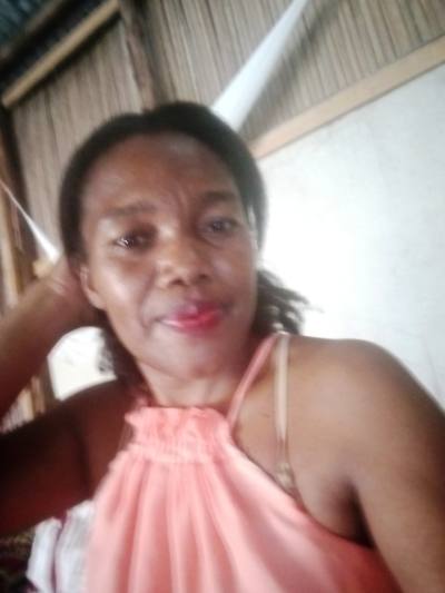 Sylvie 48 ans Mahajanga Madagascar