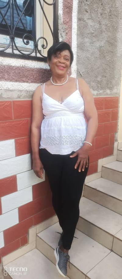 Anne marie 54 ans Yaounde  Cameroun