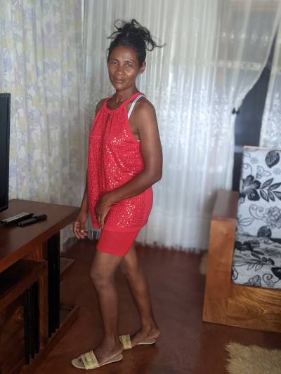 Marienne 46 ans Vohemar Madagascar