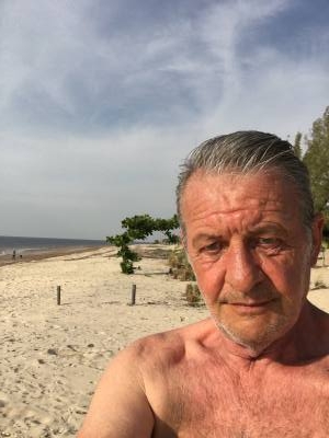 Robert 63 ans Mahajunga  Madagascar