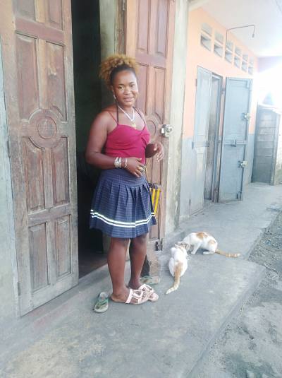 Sidonie 35 ans Ambilobe Madagascar