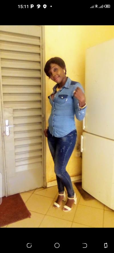 Josy 37 ans Douala  Cameroun