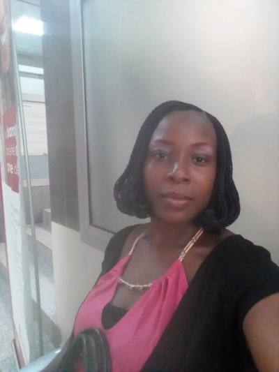 Nadiya 37 ans Ebolowa  Cameroun