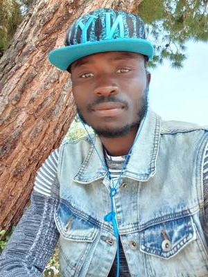 Mamadou  28 ans Amantea Italie