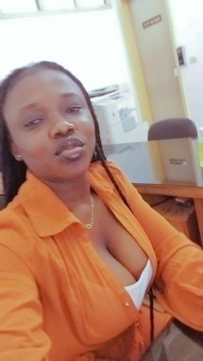 Rosalie 27 ans Abidjan Côte d'Ivoire